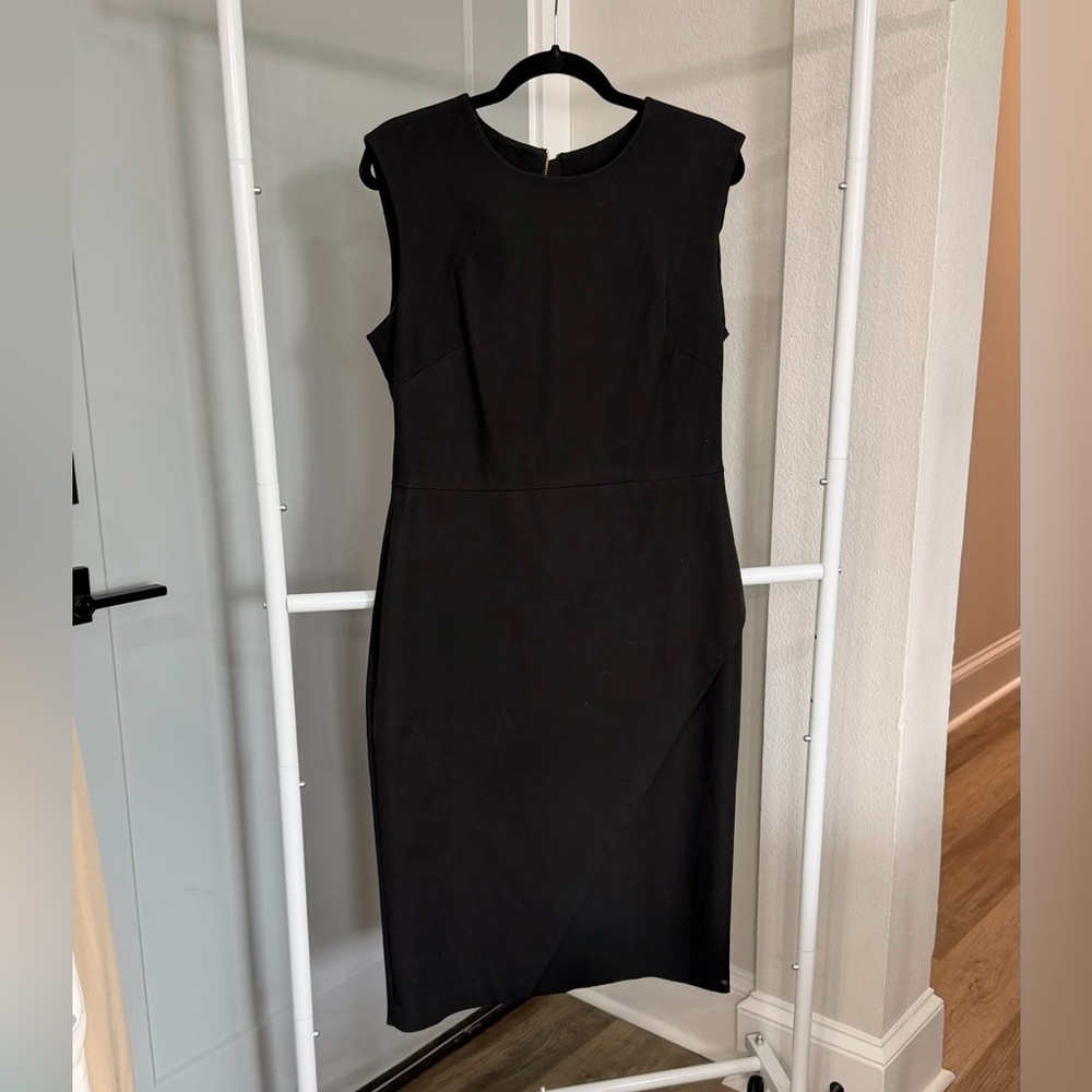 Banana Republic Sleeveless Envelope Dress – Black – Size 12 – Tailored Sheath